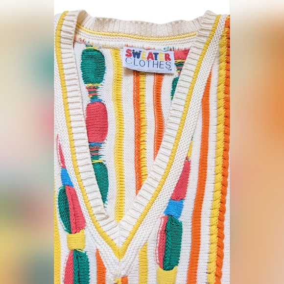 Vintage Coogi-Style V-Neck Sweater Vest, Cotton, Unisex Size L, Cricket Jumper - Picture 2 of 10
